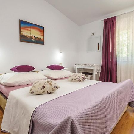 Lovely Apartment In Ostrvica With Wifi Exterior foto